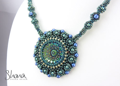 Bolly Necklace in Green (2022)
