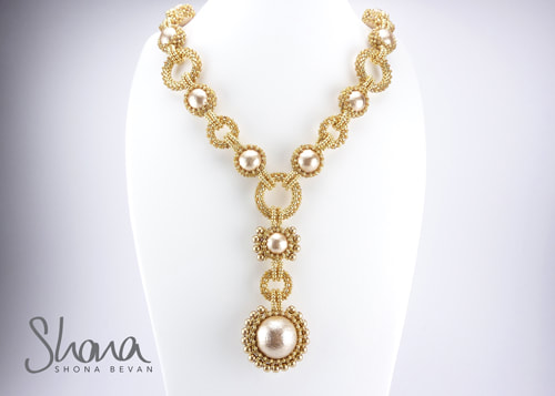 Bonbon necklace in Gold (2023)